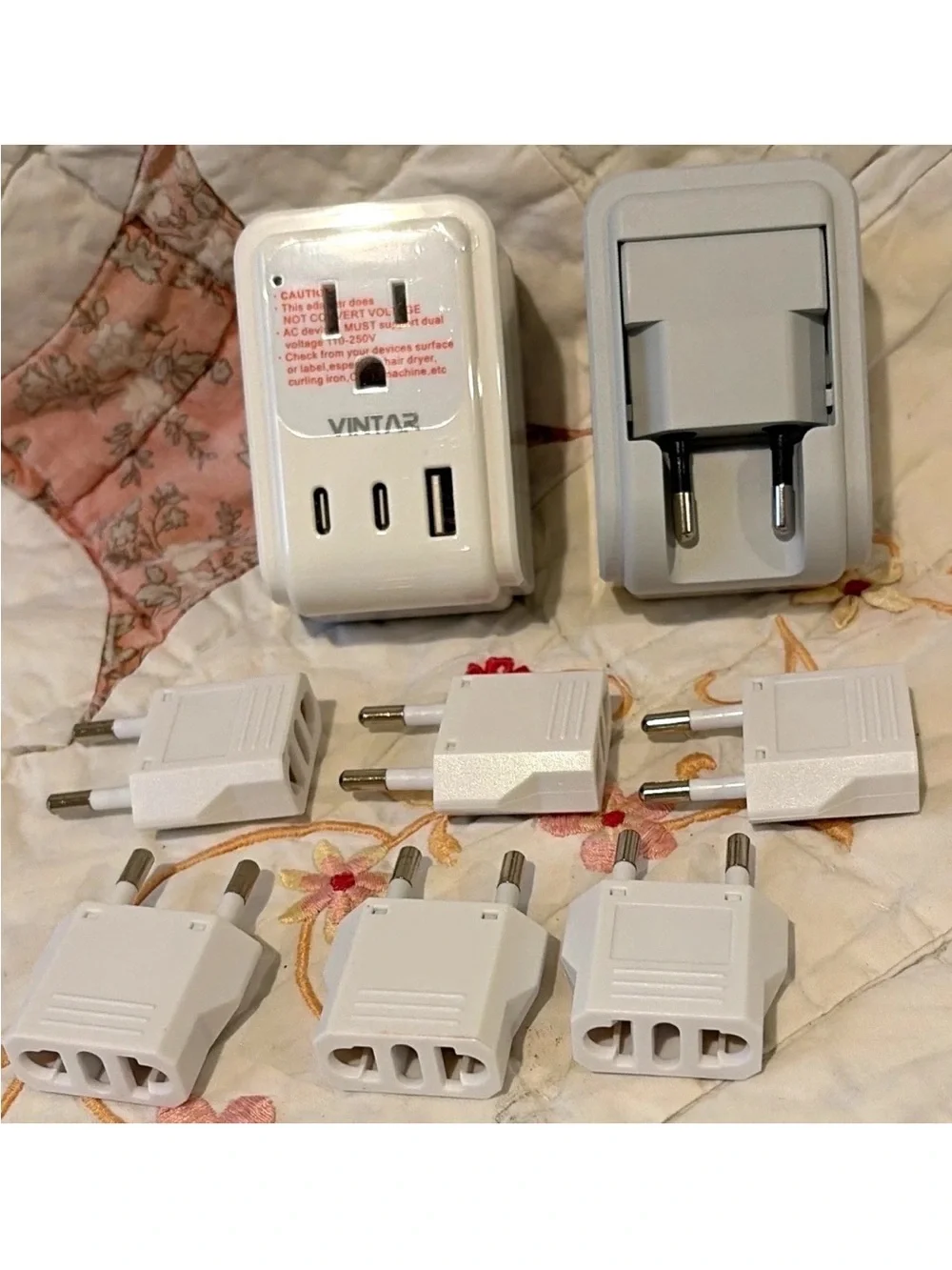 White International USB Travel Charger Adapter with Multiple Plug Converters